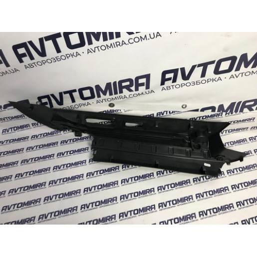 Направляюча шторки багажника ліва Peugeot 308 SW 2013-2021 9800073177